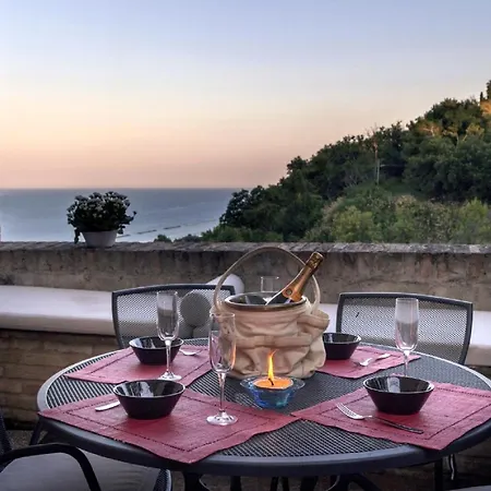 ヴィラ Sleeps 6 Air Con Wifi クプラ・マリッティマ