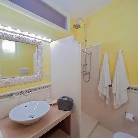 ヴィラ Sleeps 6 Air Con Wifi クプラ・マリッティマ